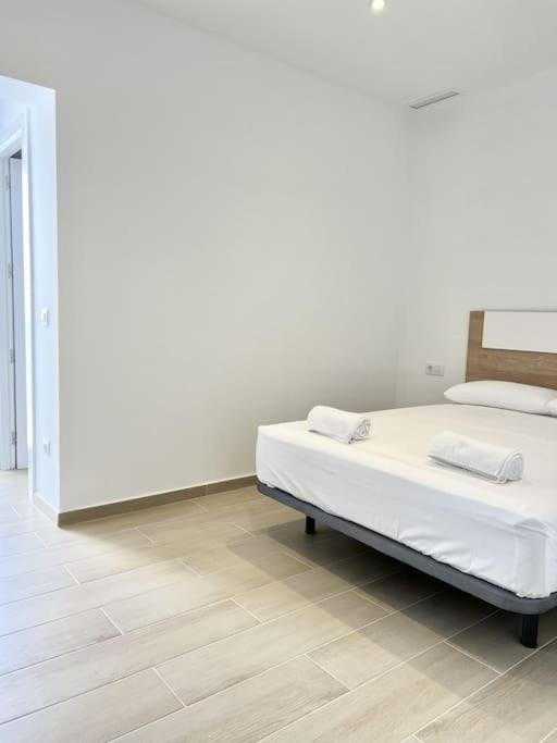 Moderno Apartamento Con Terraza En La Azotea Roses Luaran gambar