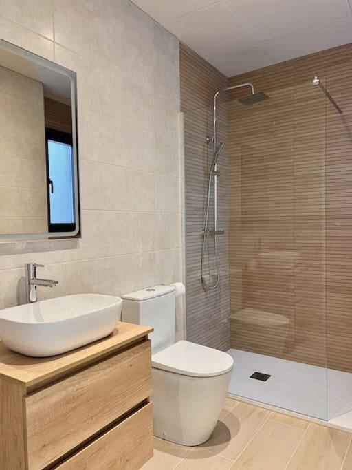 Moderno Apartamento Con Terraza En La Azotea Roses Luaran gambar